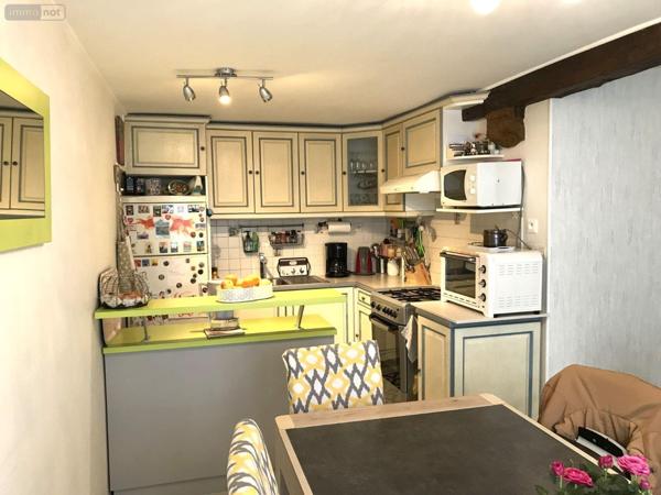 Maison de ville à vendre à Saint-Georges-du-Rosay dans la Sarthe (72110), ref : 079/2003