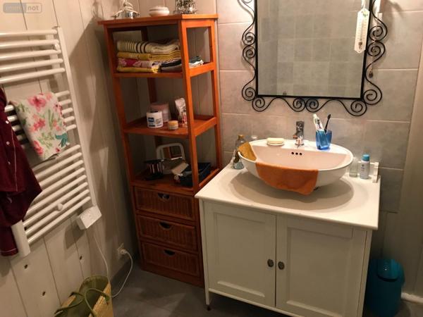 Maison de ville à vendre à Saint-Georges-du-Rosay dans la Sarthe (72110), ref : 079/2003