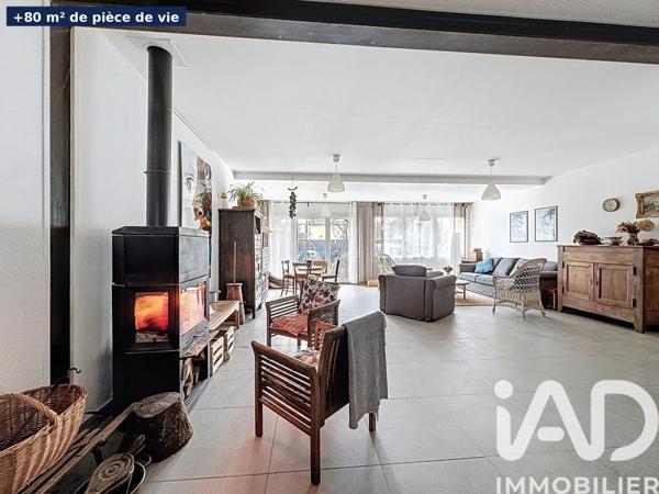 Maison à vendre 8 pièces 211 m² Magny-les-Hameaux