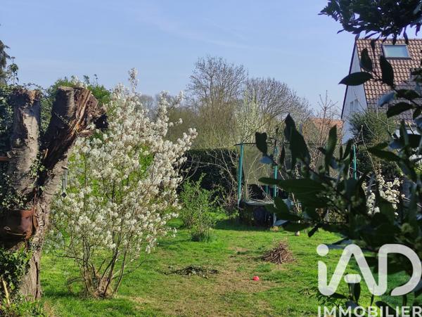 Maison à vendre 8 pièces 211 m² Magny-les-Hameaux