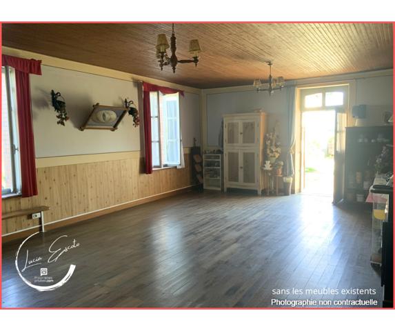 Maison de village avec fort potentiel 6 pièce(s) 124 m2