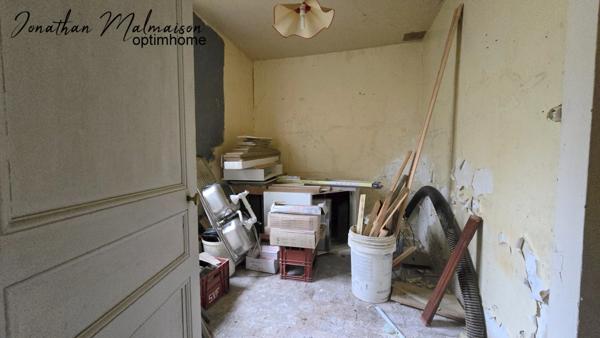 GROS POTENTIEL – Ensemble immobilier – Centre-ville de L’Aigle