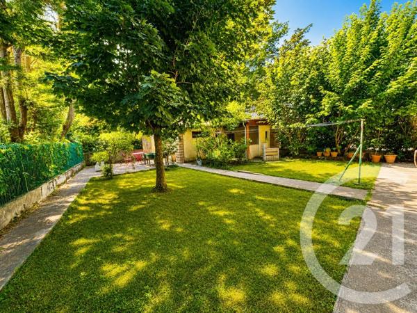 Maison à vendre  5 pièces - 135 m 2   PAU  - 64
