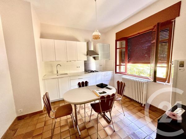 Maison à vendre  5 pièces - 135 m 2   PAU  - 64