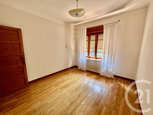 Maison à vendre  5 pièces - 135 m 2   PAU  - 64
