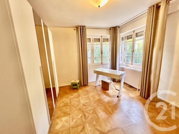 Maison à vendre  5 pièces - 135 m 2   PAU  - 64