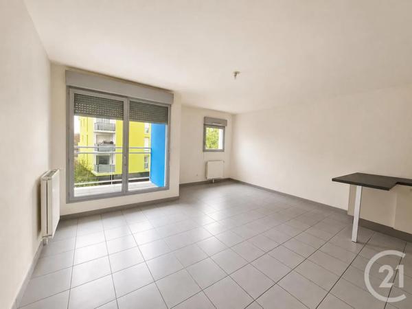 Appartement F3 à vendre  3 pièces - 65 m 2   ST HERBLAIN  - 44