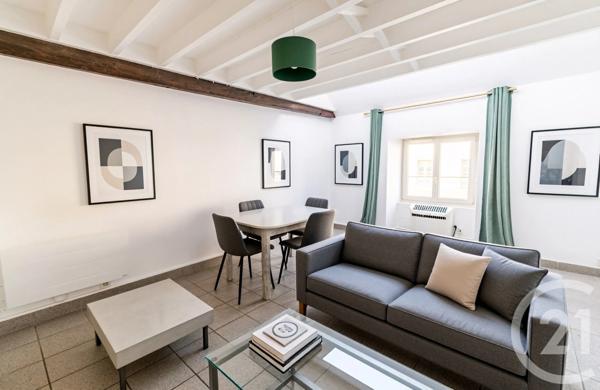 Appartement T3 à vendre  3 pièces - 67,50 m 2   LAVAL  - 53
