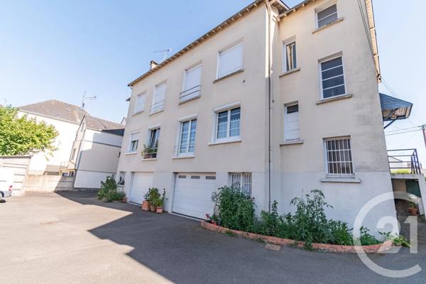 Appartement T3 à vendre  3 pièces - 67,50 m 2   LAVAL  - 53