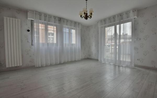 Appartement à vendre    2 pièces • 65 m2 Abbeville