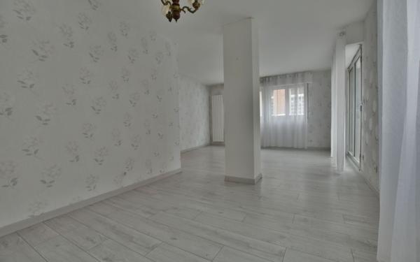 Appartement à vendre    2 pièces • 65 m2 Abbeville