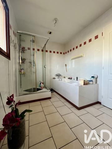 Maison à vendre 4 pièces 132 m² Montceau-les-Mines