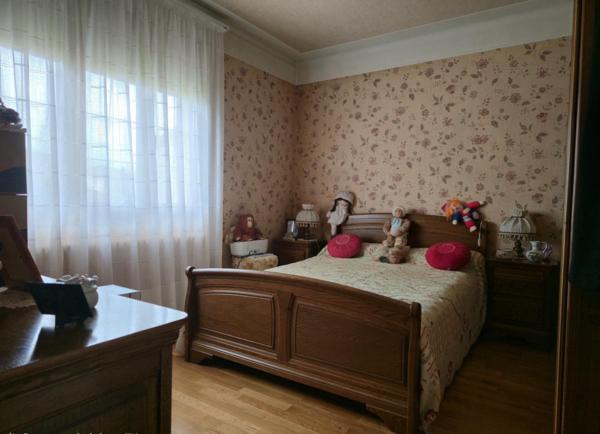 Maison lumineuse avec SOUS-SOL & VÉRANDA