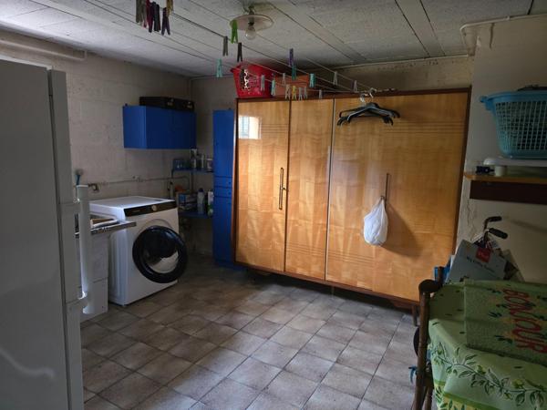 Maison lumineuse avec SOUS-SOL & VÉRANDA