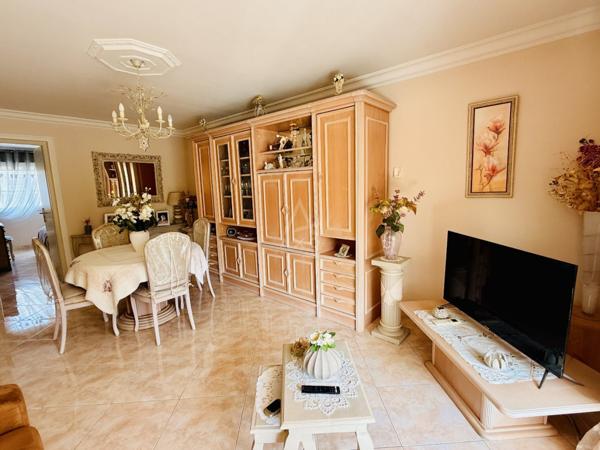 Appartement 2 pièces avec terrasse  Viager occupé  Cavalaire-sur-Mer