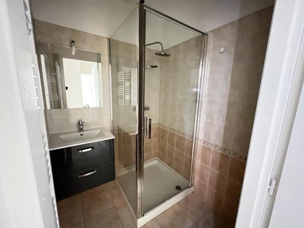 Appartement T3 de 51m² en RDC et en plein centre ville de Lavaur !