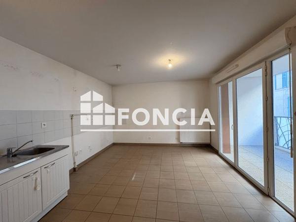 Location Appartement 2 pièces 39.5 m² - 70 BOULEVARD BAUCHIERE Toulon 83000