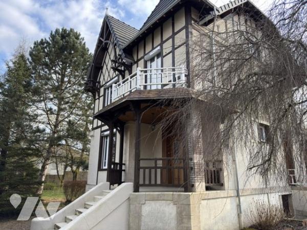 Maison de maître 6 pièces 146m²