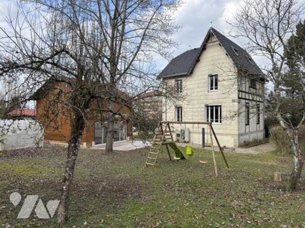 Maison de maître 6 pièces 146m²