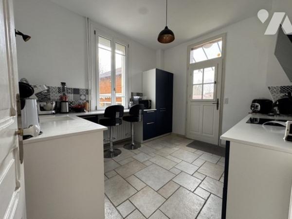 Maison de maître 6 pièces 146m²