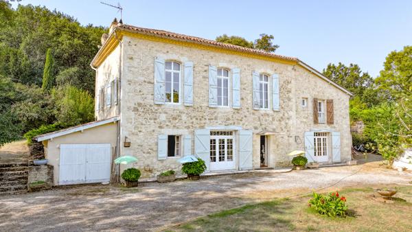 A vendre Maison Auch 237,66m2 avec 1 hectare de terrain arboré
