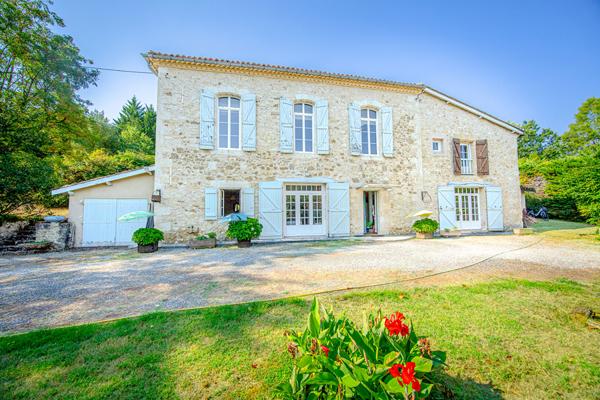 A vendre Maison Auch 237,66m2 avec 1 hectare de terrain arboré
