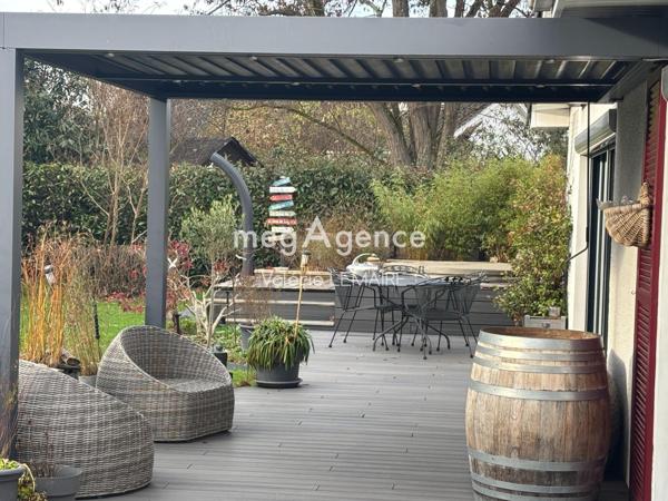 Maison à LESIGNY, 77150 - 5 pièces 152m²