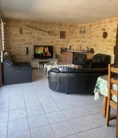 Maison à Douchy-les-Mines, 59282 - 6 pièces 150m²
