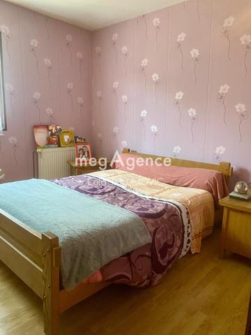 Maison à Douchy-les-Mines, 59282 - 6 pièces 150m²