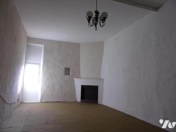 GROS MAS DE VILLAGE EN L - SECTEUR AVIGNON