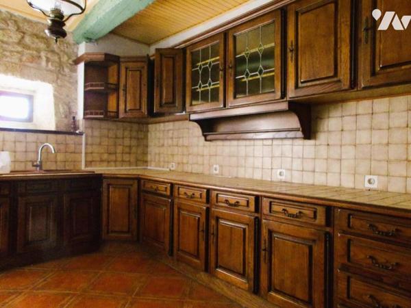 GROS MAS DE VILLAGE EN L - SECTEUR AVIGNON