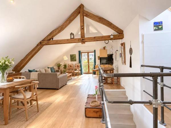Vente                                                      Appartement
                        
                     4 pièces                      100 m2                     à Le Bourget-du-Lac