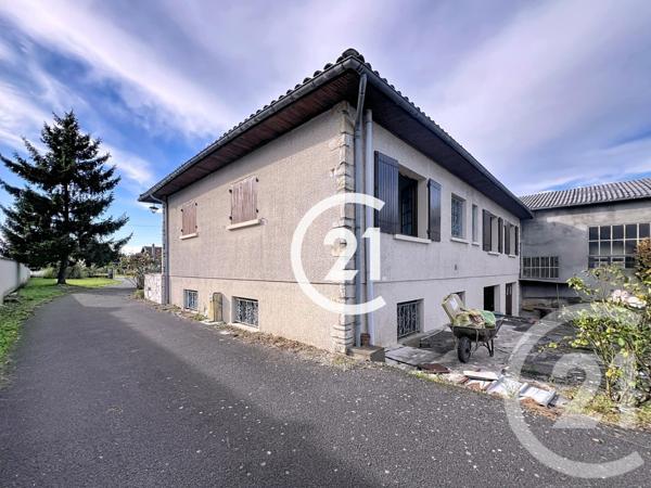 Maison à vendre  5 pièces - 115,80 m2 CHATEAUBERNARD - 16