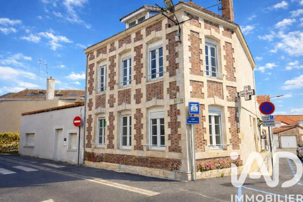Maison à vendre 11 pièces 247 m² Romilly-sur-Seine