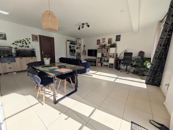 APPARTEMENT F3 avec JARDIN