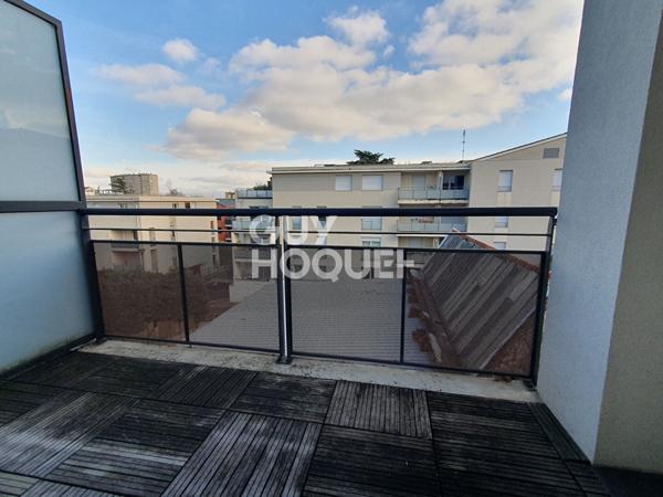 À vendre Superbe T2 Centre OULLINS dans résidence récente