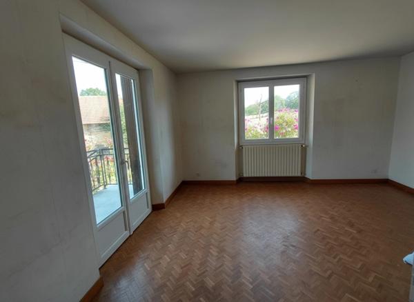 Grande maison familiale de 174 m² avec terrain de 4 160 m² – Proche Maurs
