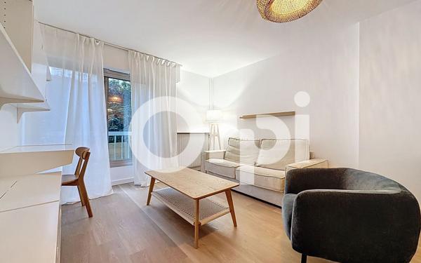 Maison à louer    1 pièce • 37 m2 Bourg-la-Reine