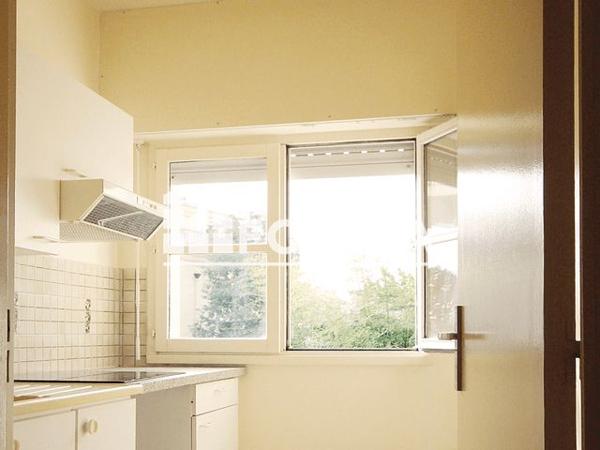 Location Appartement 2 pièces 38.41 m² - 2 BIS AVENUE GALOIS Bourg La Reine 92340