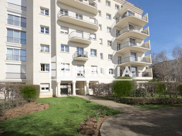 Location Appartement 2 pièces 38.41 m² - 2 BIS AVENUE GALOIS Bourg La Reine 92340