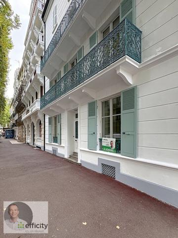 Appartement
         4 pièces
        - 90 m² Exclusivité 250 000 € *