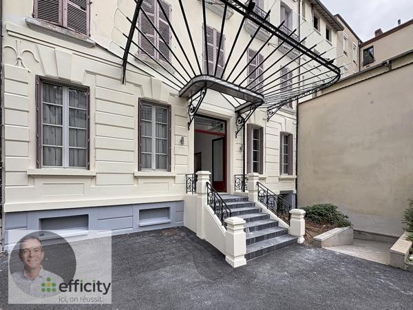 Appartement
         4 pièces
        - 90 m² Exclusivité 250 000 € *