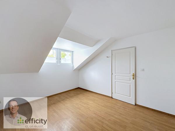 Appartement
         4 pièces
        - 90 m² Exclusivité 250 000 € *