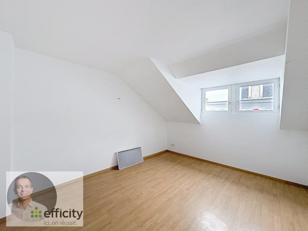 Appartement
         4 pièces
        - 90 m² Exclusivité 250 000 € *