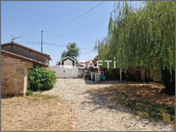 Maison plus annexe 7 pièces 168m2 environ 86200 Arçay