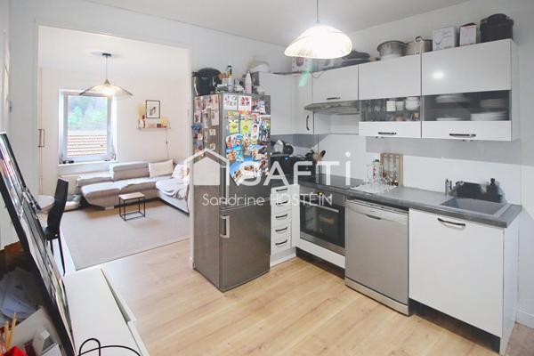 Maison avec 3 chambres, terrasse et jardin!