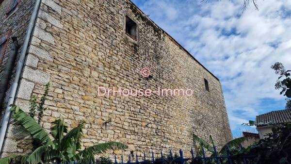 Loft / Atelier à vendre de 750 m²