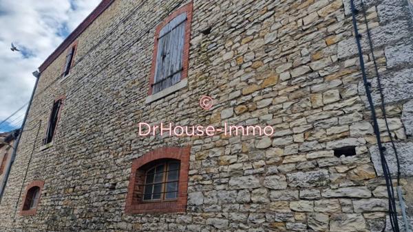 Loft / Atelier à vendre de 750 m²