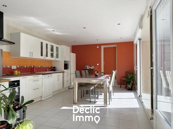 Vente maison individuelle Poitiers, 120m² 5 pièces 273 000€ avec garage
