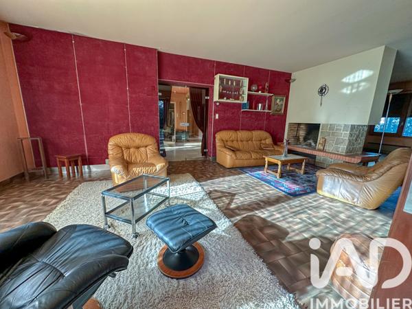 Maison à vendre 11 pièces 272 m² Le Malzieu-Ville